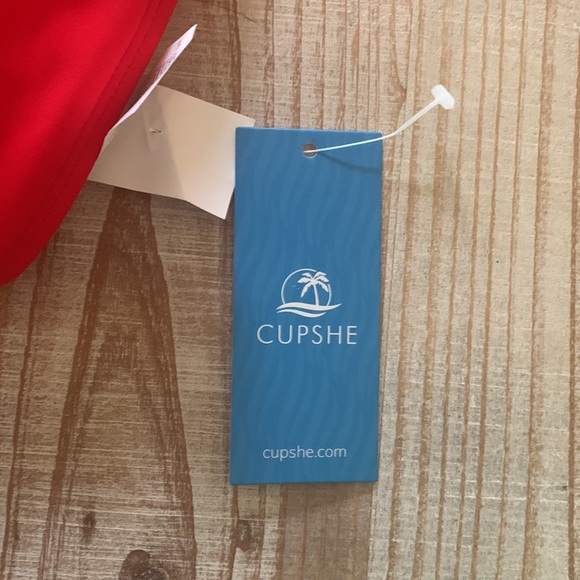 NWT two-piece swimsuit by Cupshe - Picture 6 of 6